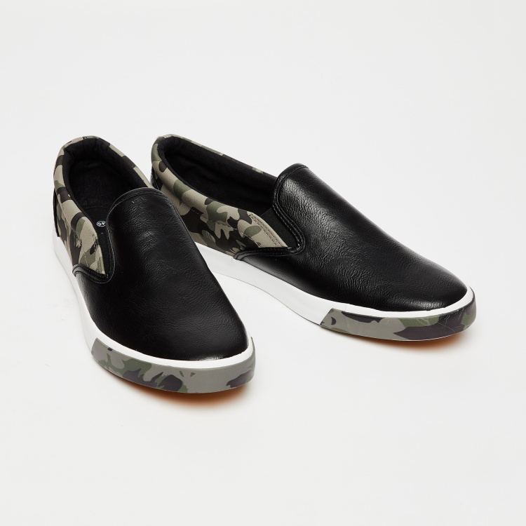 forca slip on shoes
