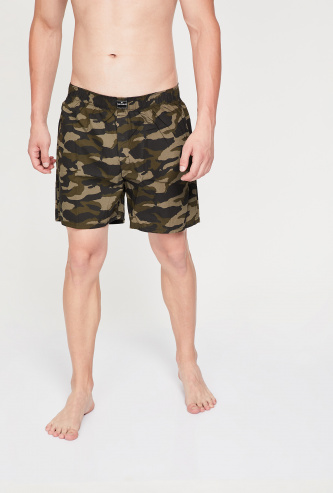 FAME FOREVER Camouflage Print Lounge Shorts