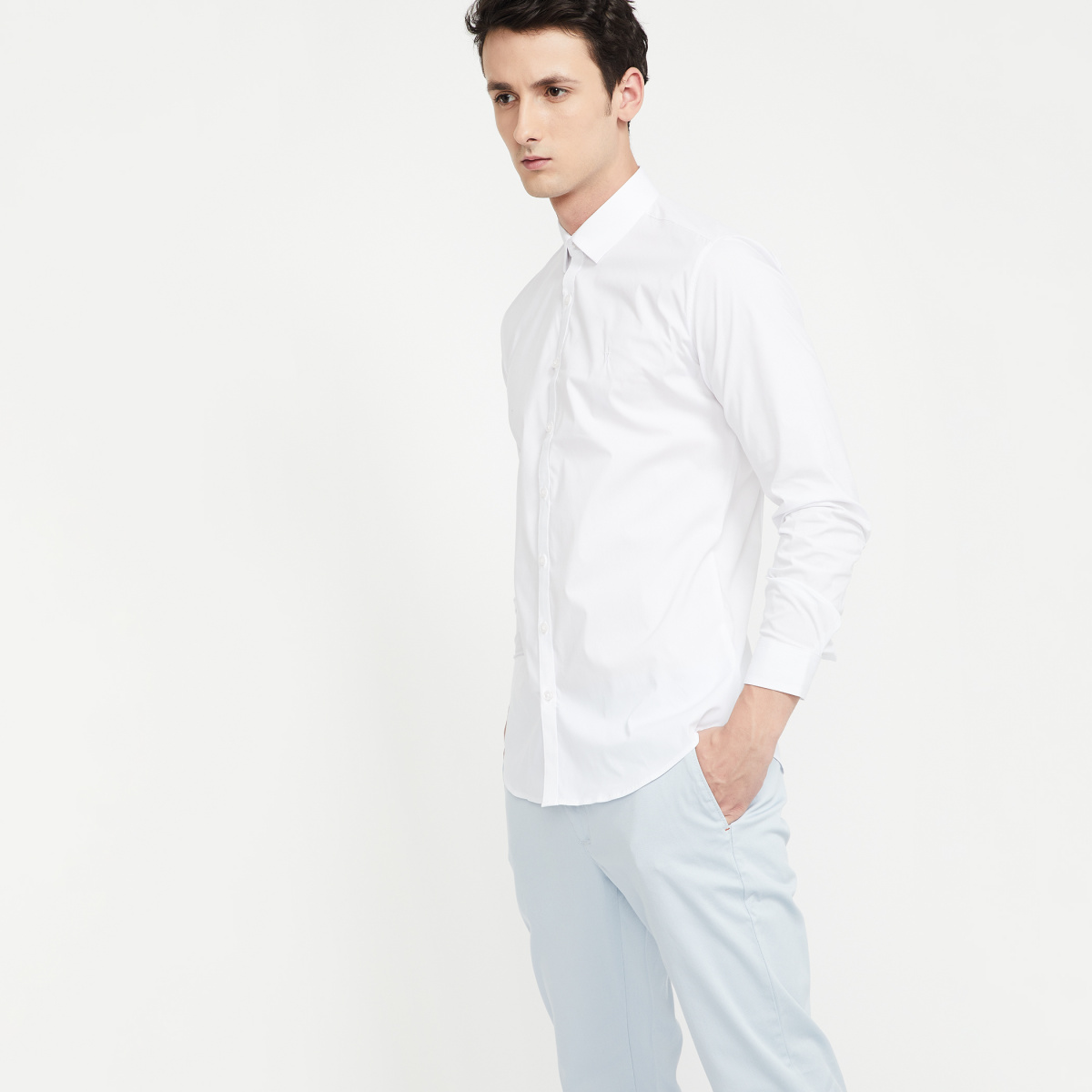 V DOT Solid Skinny Fit Casual Shirt