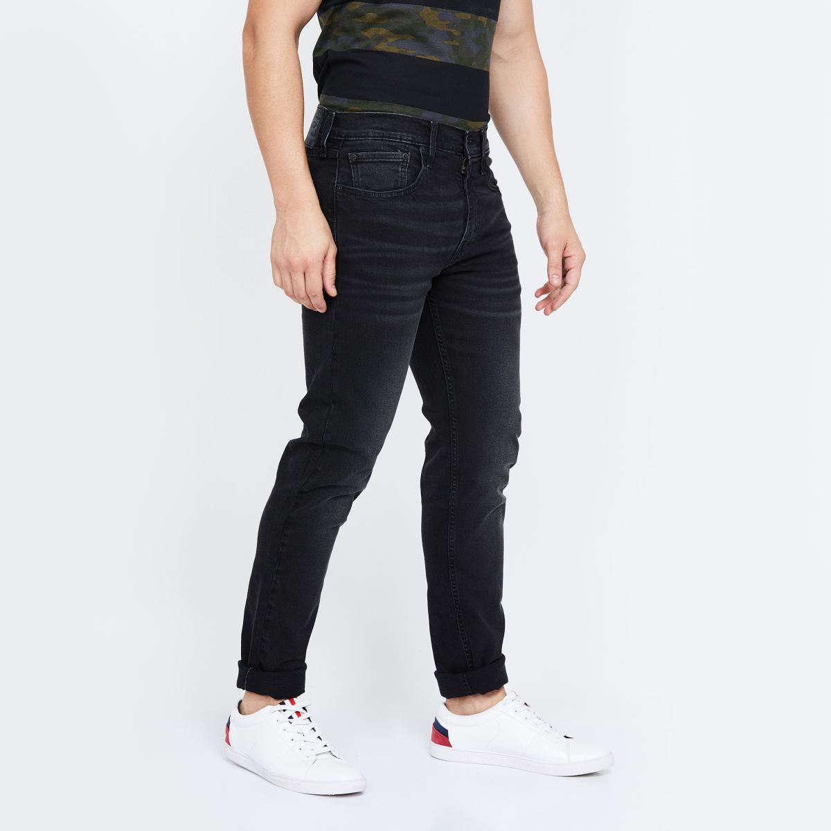 LEVI'S 512 Solid Slim Fit Jeans