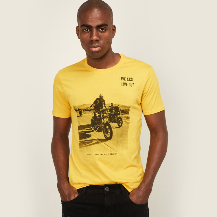 

FORCA Men Printed Crew Neck T-Shirt, Yellow