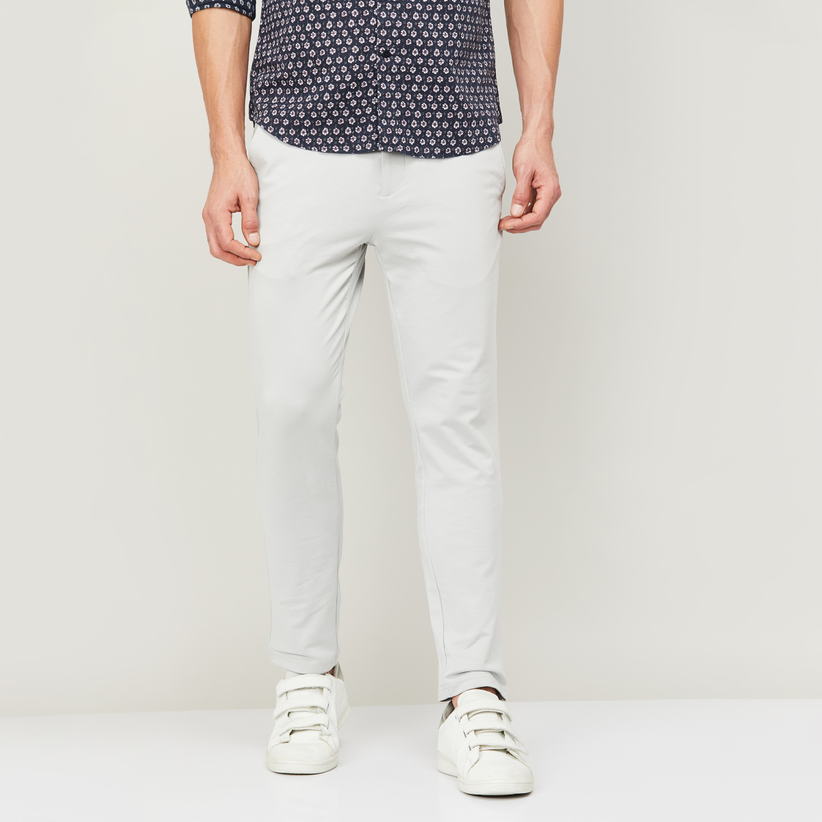 Peter England Casual Trousers  Buy Peter England Men White Solid Low Skinny  Fit Casual Trousers Online  Nykaa Fashion