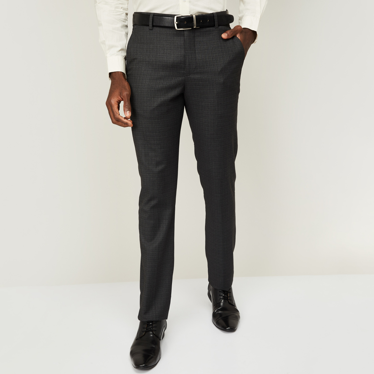 LOUIS PHILIPPE Men Textured Slim Straight Fit Formal Trousers