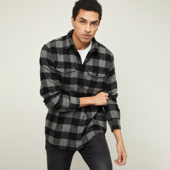 AMERICAN EAGLE Men Checked Regular Fit Casual Shirt