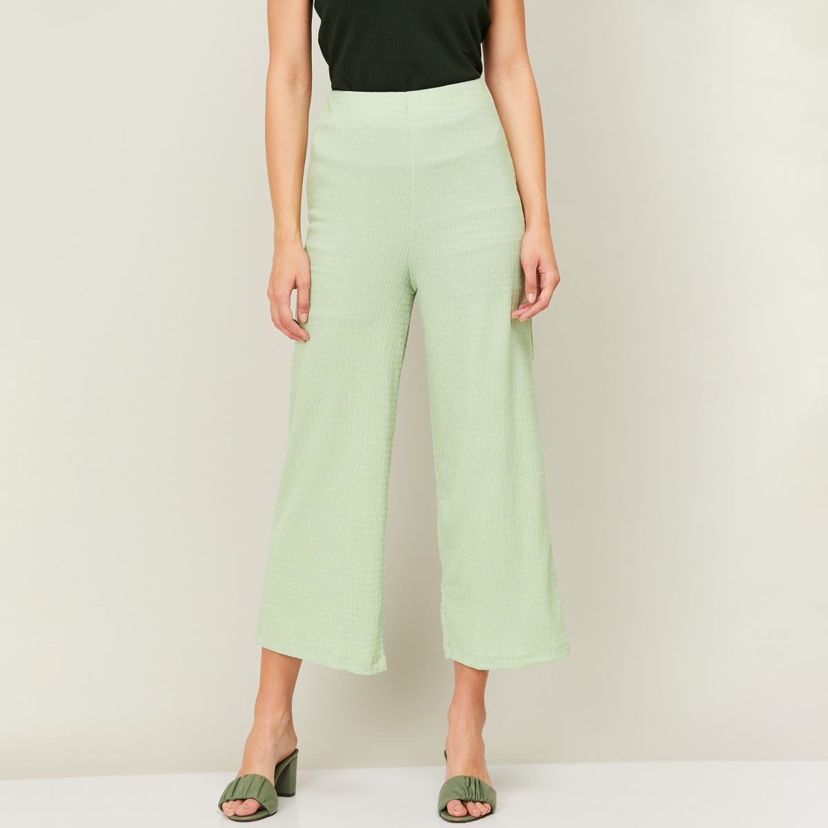 CODE Women Textured Knit Cropped Trousers