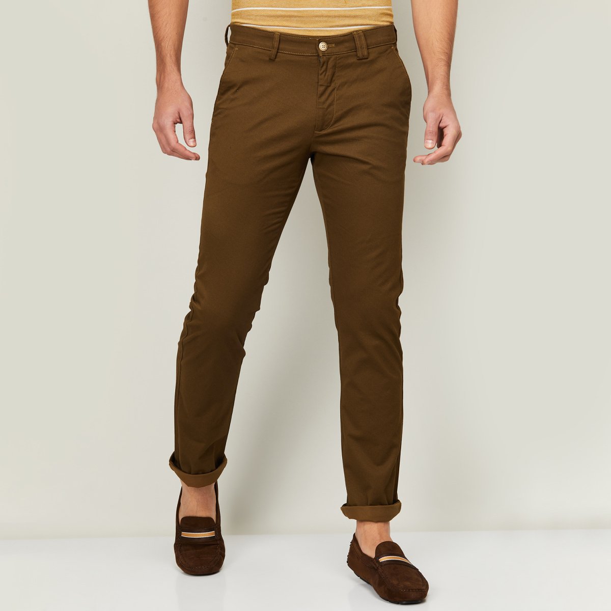 Buy Men Brown Slim Fit Solid Casual Trousers Online - 274907 | Allen Solly