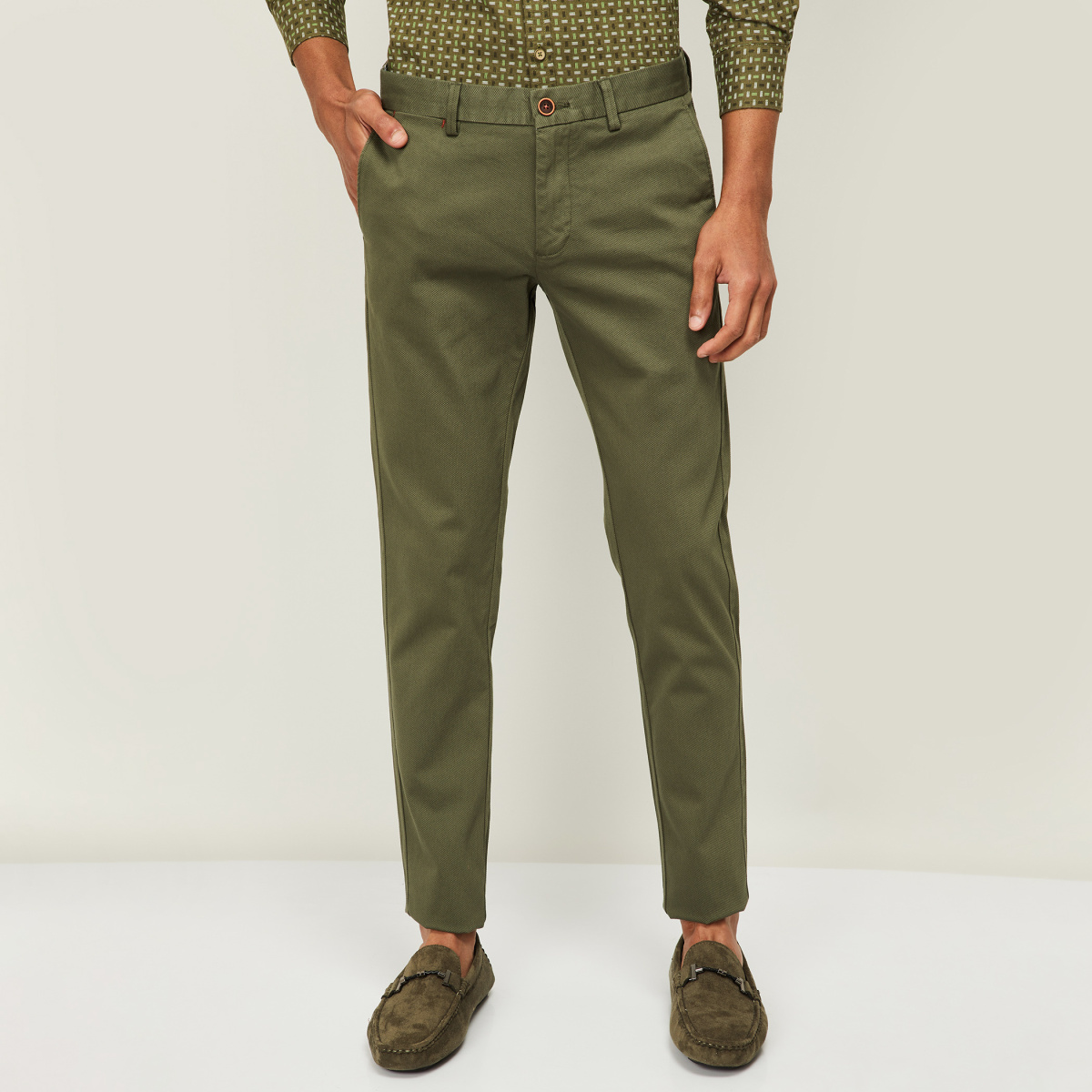 INDIAN TERRAIN Brooklyn Slim Fit Men Green Trousers - Buy INDIAN TERRAIN  Brooklyn Slim Fit Men Green Trousers Online at Best Prices in India |  Flipkart.com
