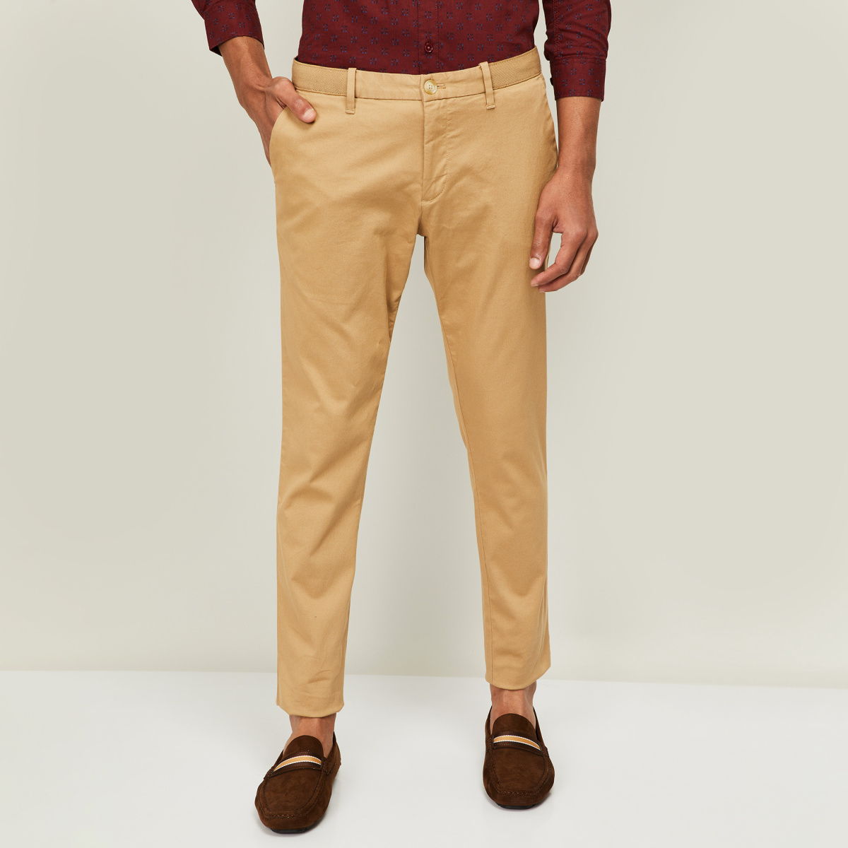 Buy Indian Terrain Men Beige Brooklyn Slim Fit Trousers - Trousers for Men  20598462 | Myntra